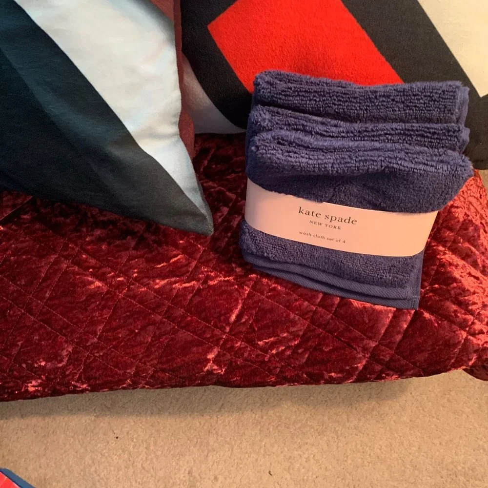 Kate Spade set of 4 wash cloth